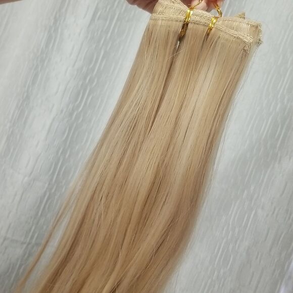 Dirty blonde Clip in human hair extensions 22" - Picture 6 of 16